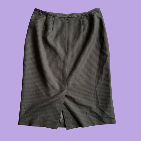 Calvin Klein pinstripe pencil skirt size 2 - Picture 3 of 11